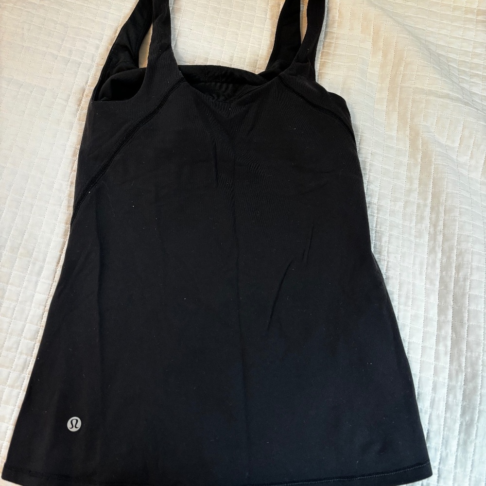 Lululemon tank with built-in bra